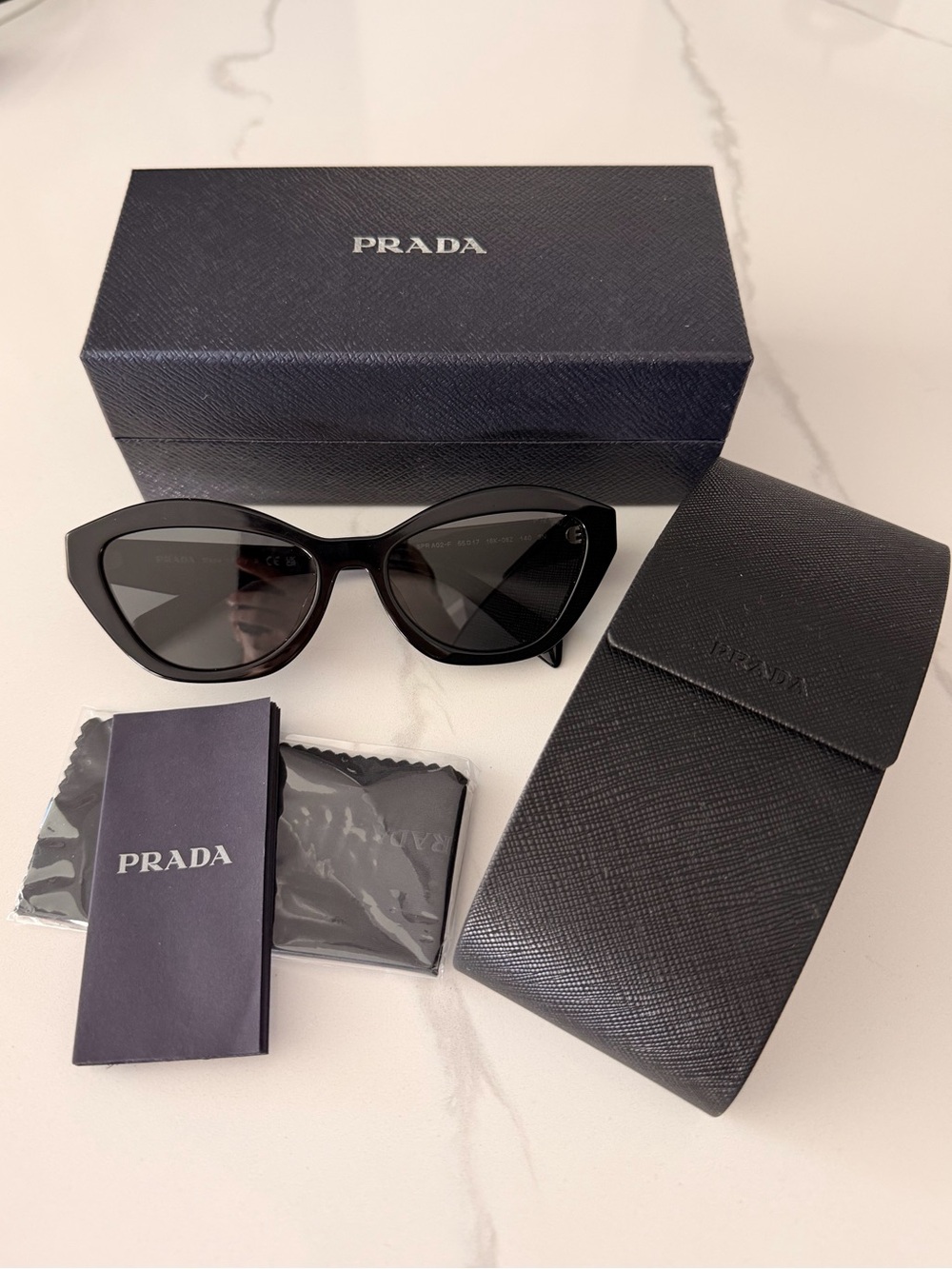 Prada Cat-Eye Butterfly Sunglasses with Logo Glossy Black - Picture 4 of 11